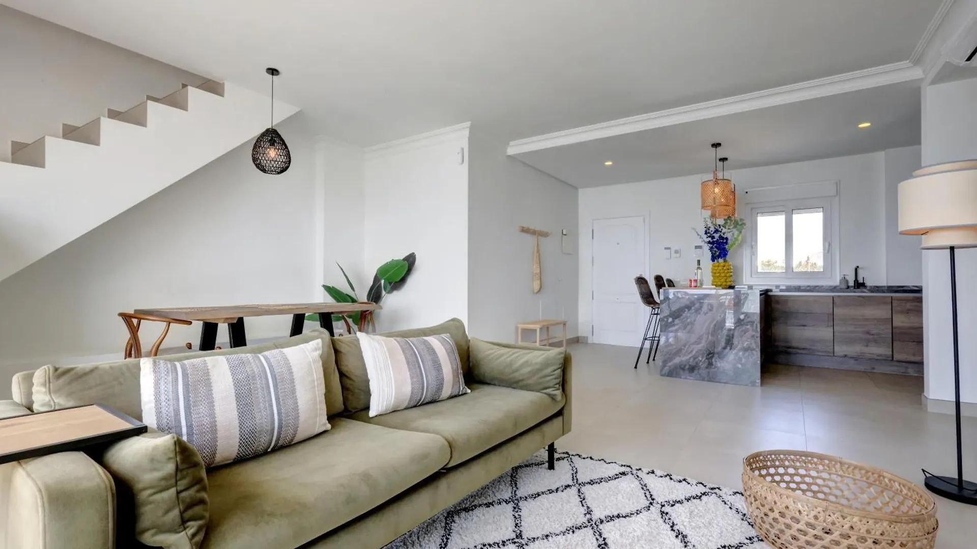 Penthouse Belisimo - Gerenoveerd Appartement Met Balkon & Zeezicht Estepona